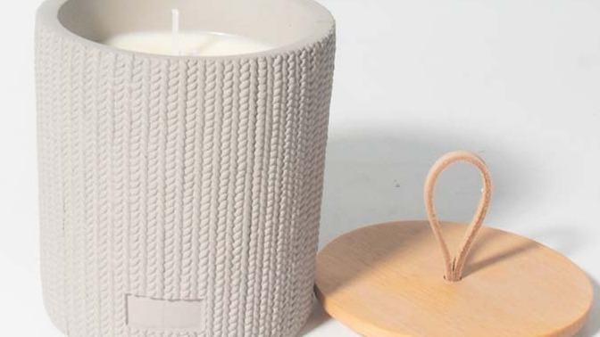 Knitted Surface Design Candle Jar with Lid: Making Every Lighting Moment as Beautiful as the First