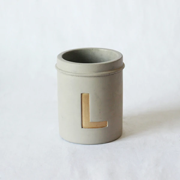 Cement/concrete embossed logo LOVE HOME wax candle jar with metal lid