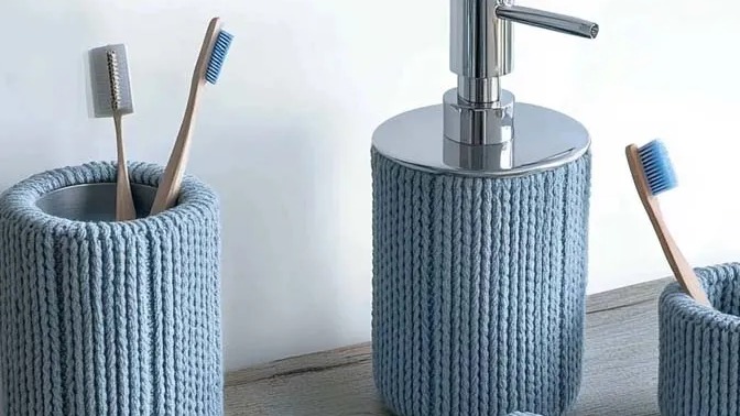 Knitted Surface Bathroom Accessories: Bringing You Warmth and Comfort