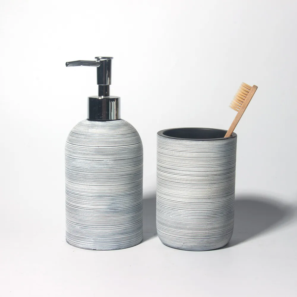 High Quality Custom Handmade Cement Bathroom Accessories Soap Dispenser Concrete Lotion Bottle Toothbrush Holder Bathroom Set