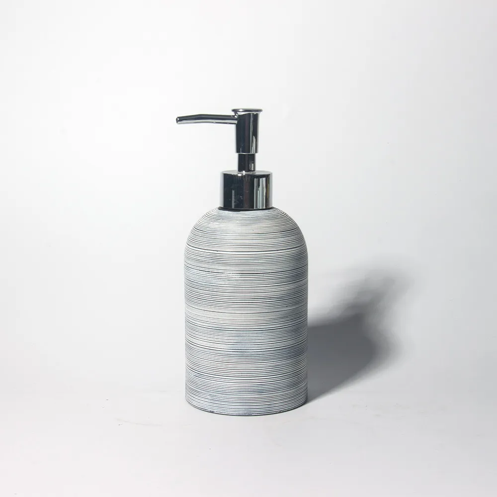 High Quality Custom Handmade Cement Bathroom Accessories Soap Dispenser Concrete Lotion Bottle Toothbrush Holder Bathroom Set