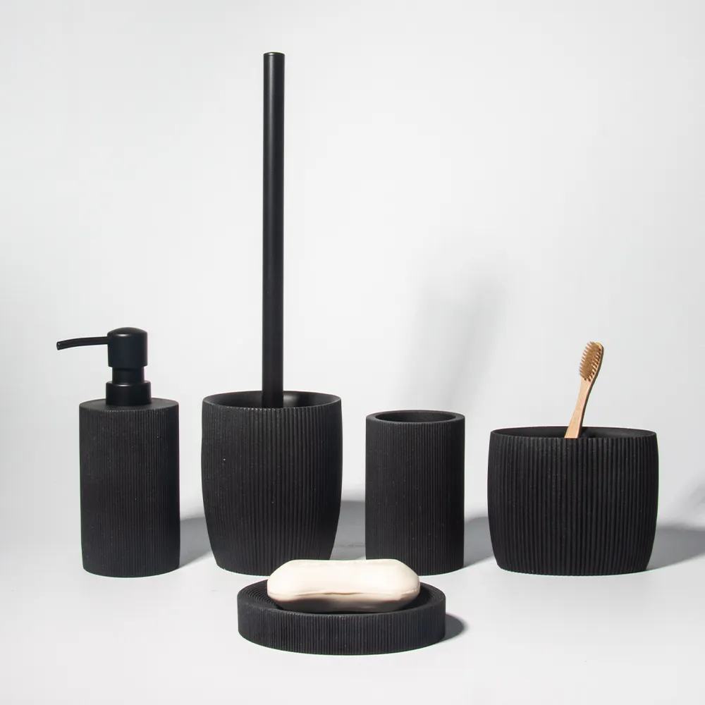 Hot Selling Luxury Matte Black Resin Bathroom Accessories Set Five-Piece Home Decorations for Soap and Bath Use